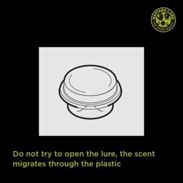 Não tente abrir a isca, o cheiro migra através do plástico.
