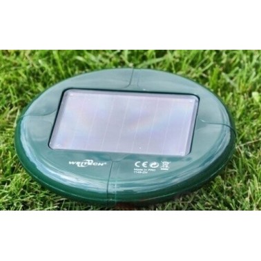 Repelente Solar para Toupeiras WK0677 Instalado no Jardim